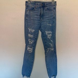 Light blue super distressed jeans